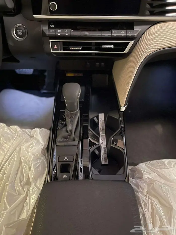 تويوتا كامري LE بنزين 2025 9