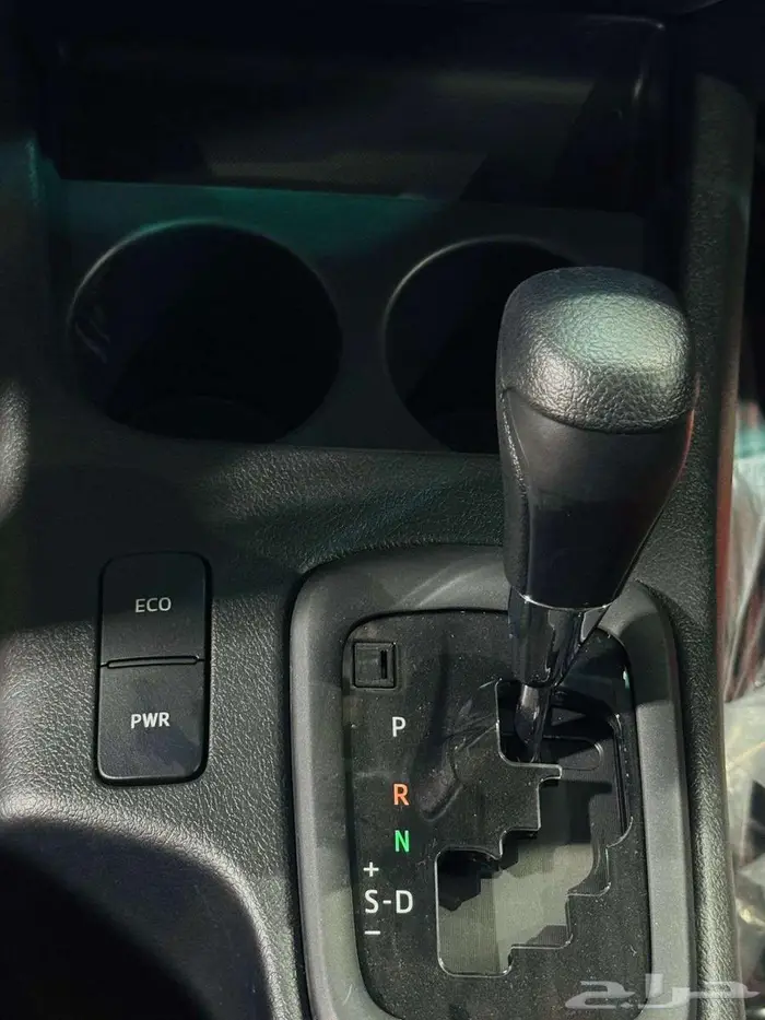 هايلوكس بريمي سلق 2025 بنزين دبل2.7 قير اتوماتيك 12