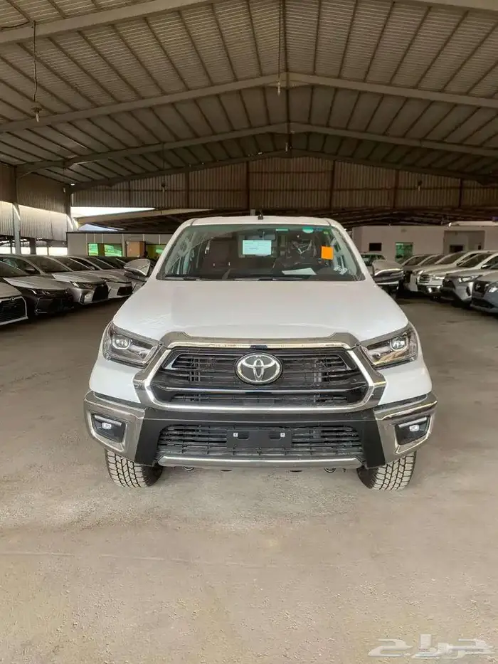 تويوتا -هايلوكس -S-GLX-2025فل كامل بنزين 1