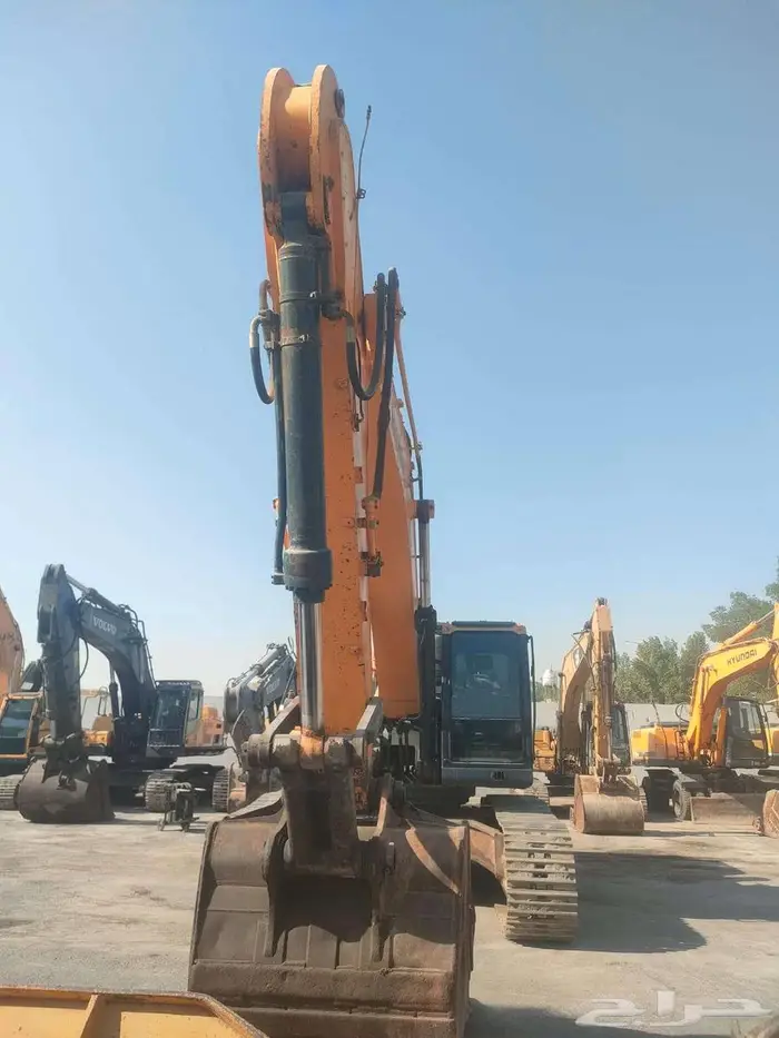 بوكلين حفار Hyundaiموديل Roblex480LC-9Sللبيع 2
