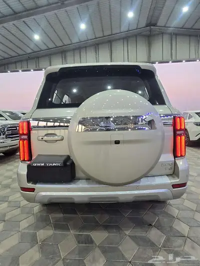 تانك 500 روك اديشن لون ذهبي م 2026 فقط لدى سفنز index