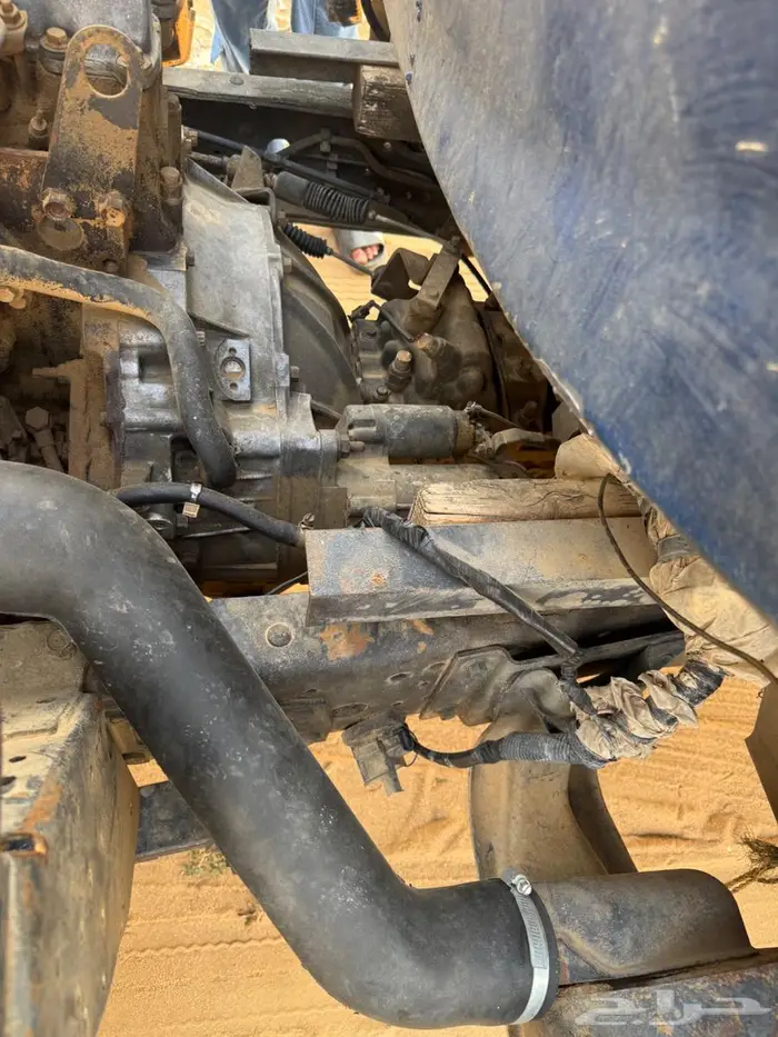 دينة وايت ايسوزو 2000 15