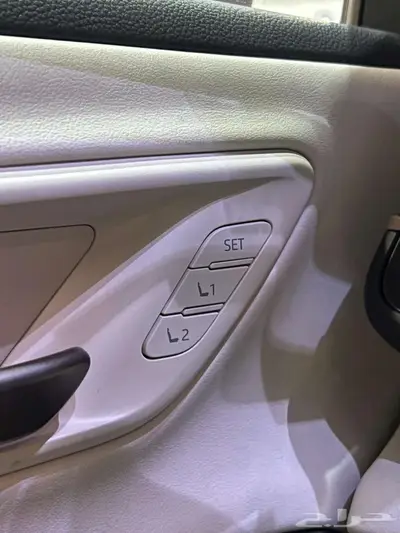 تويوتا كراون 2.5 بريميوم هايبرد 2026 index