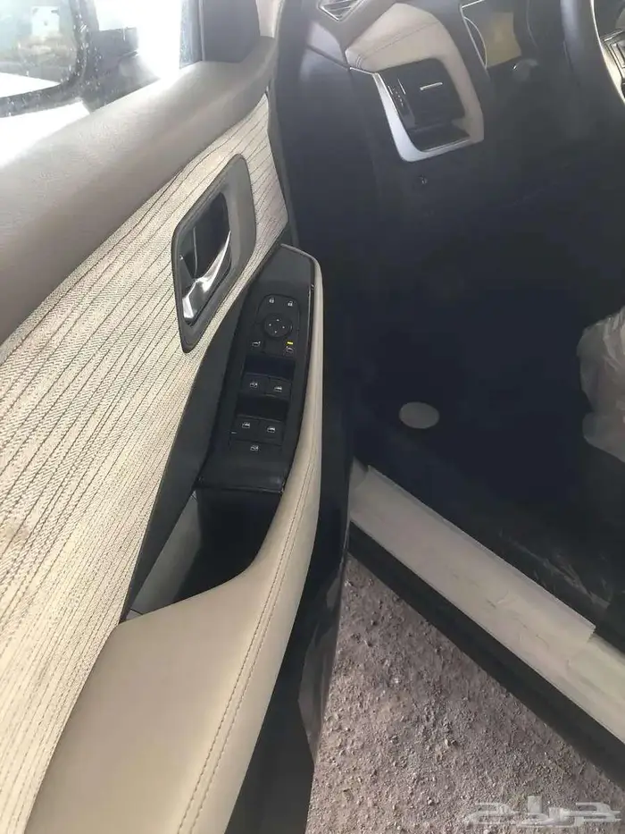 نيسان اكس تريل استاندر5 ركاب بدون دبل 2025 4