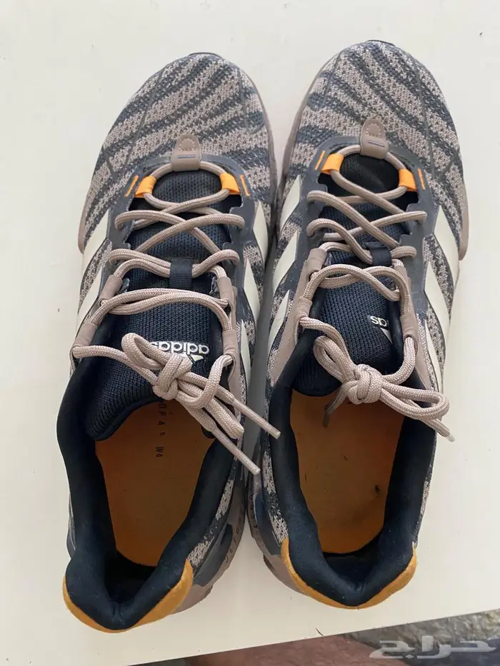 حذاء رجالي اديداس للبيع مقاس 46 1