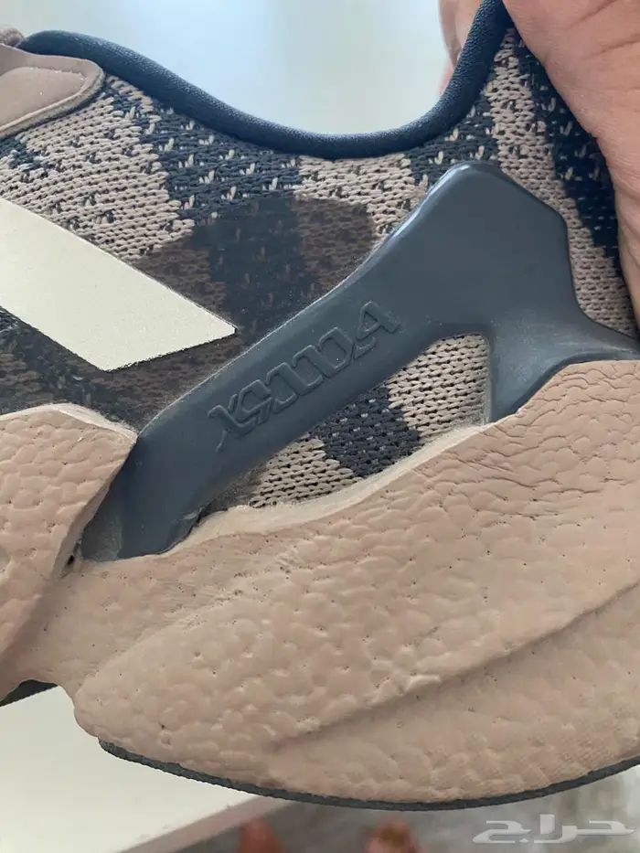 حذاء رجالي اديداس للبيع مقاس 46 5