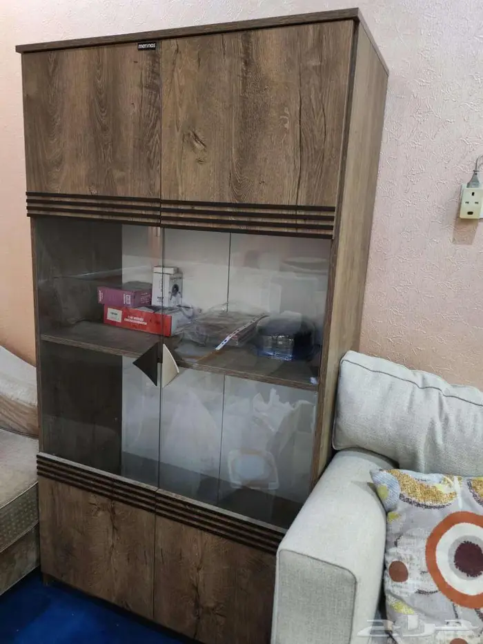 طاولة مكتب مع خزانة 11