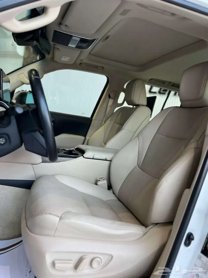 TOYOTA LAND CRUISER VXR TWIN TURBO 2022 WHITE 8