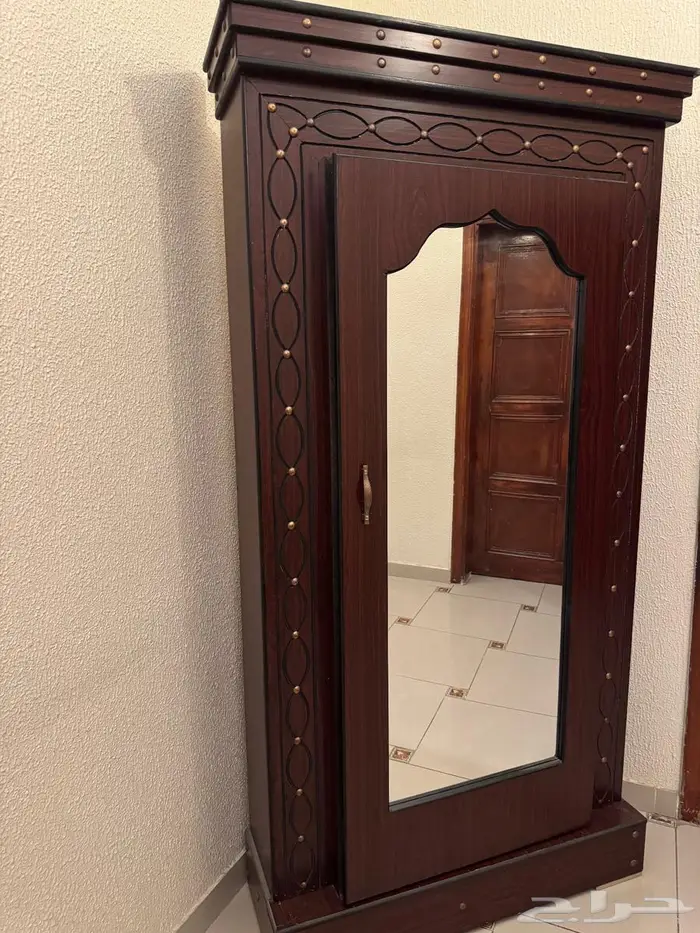 دولاب عبايات 0