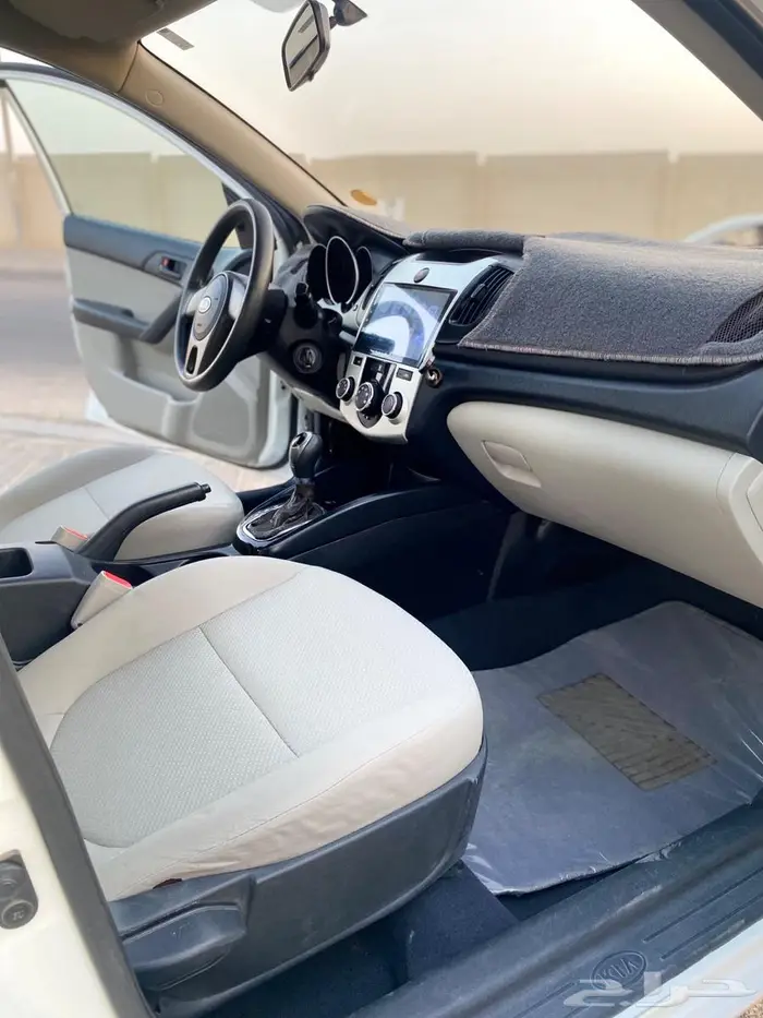 للبيع كيا سيراتو 2012 2