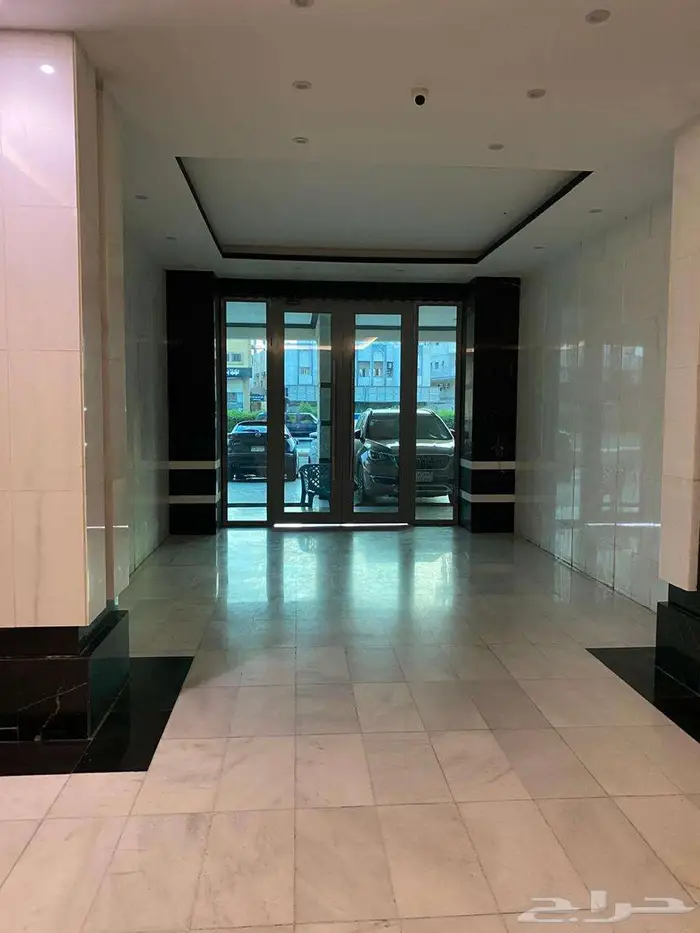 شقة للايجار مكونة من 4 غرف بحي الربوة 1