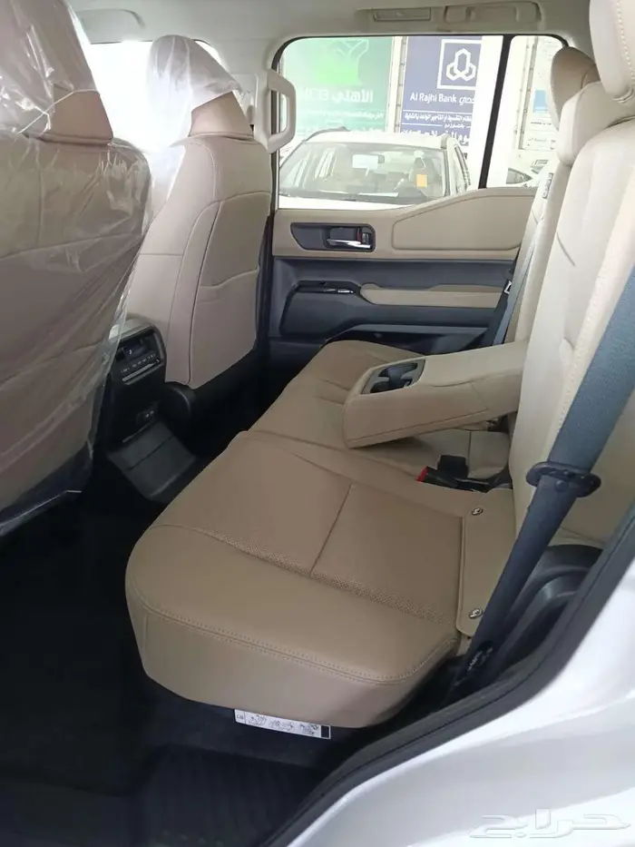 تويوتا برادوا TXL3 بنزين ابيض م 2025 - سعودي 6