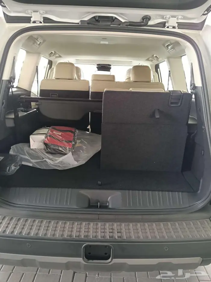 تويوتا برادوا TXL3 بنزين ابيض م 2025 - سعودي 12