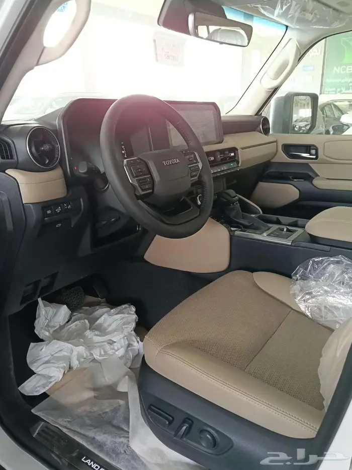 تويوتا برادوا TXL3 بنزين ابيض م 2025 - سعودي 10