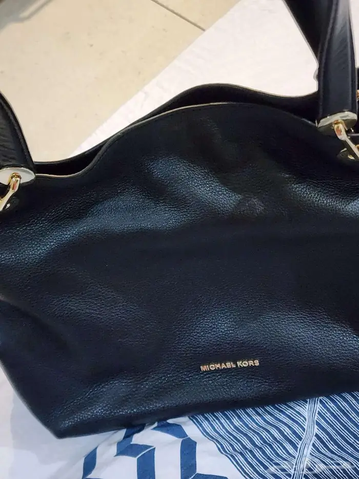 شنطة مايكل كورس 0