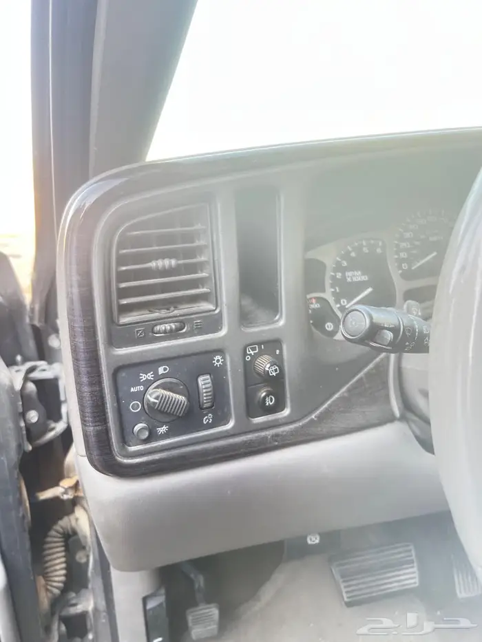 بيع قطع غيار جمس من مديل 2000 الي 2006 2