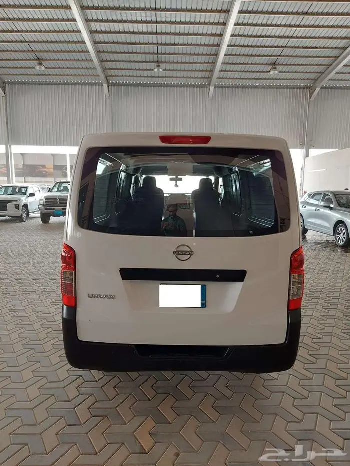 نيسان اورفان موديل 2023 - ديزل 3