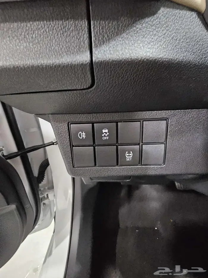 تويوتا يارس استاندر Y 2026 15