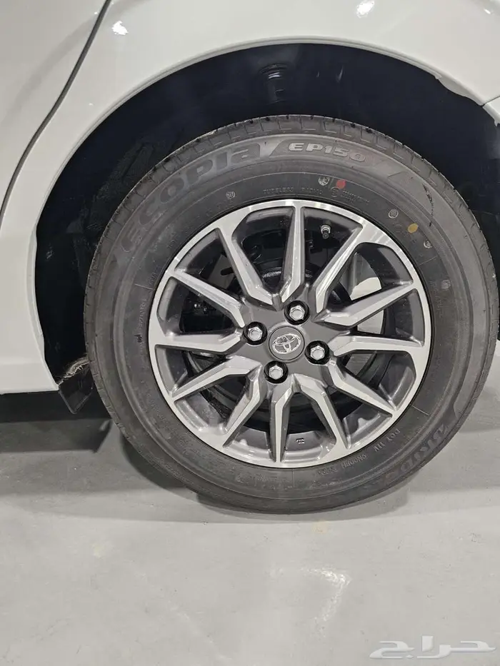 تويوتا يارس استاندر Y 2026 3