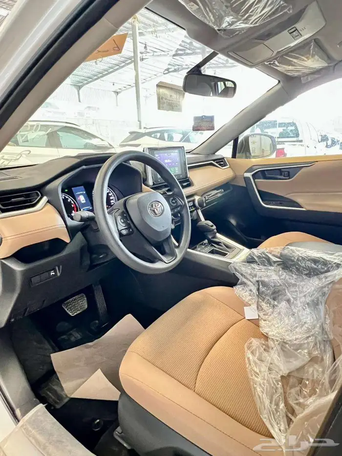 تويوتا راف فور ستاندر دبل وبدون دبل 2025 15