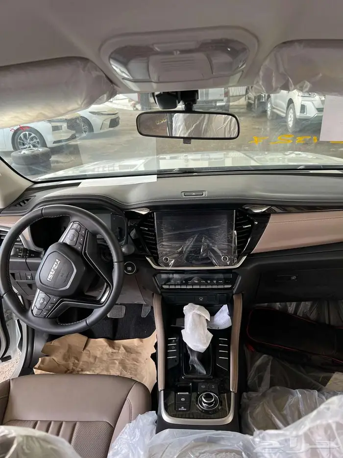 ايسوزو ام يو اكس 2025 فل كامل دبل ديفلوك 15