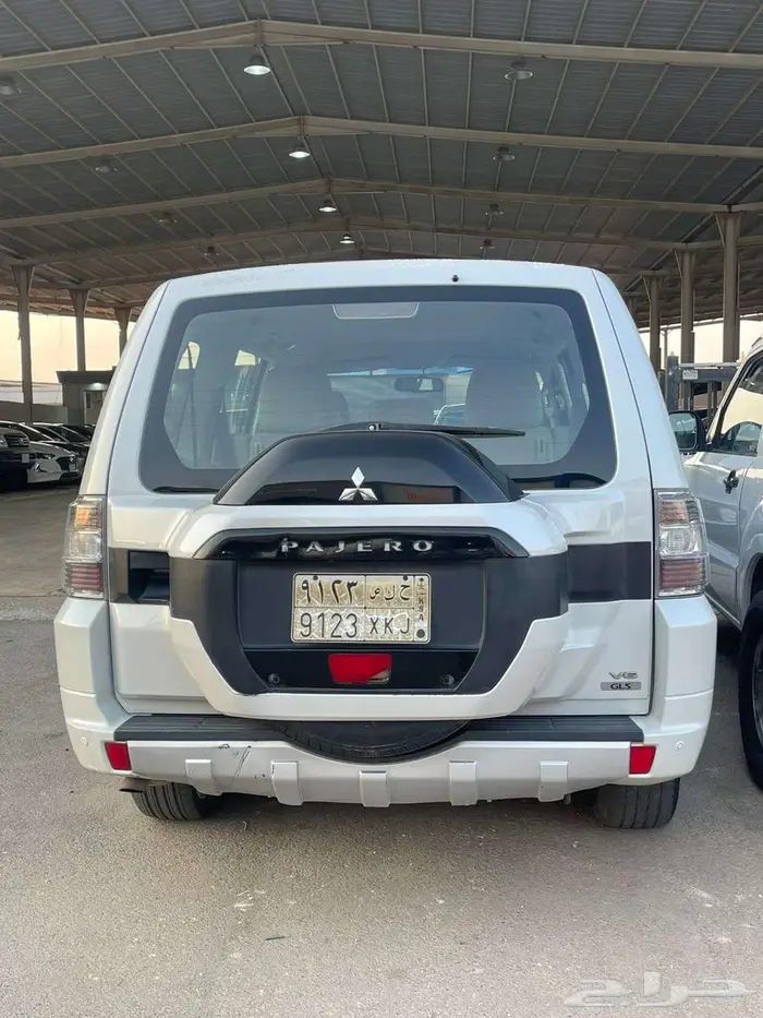 باجيرو 2015 18