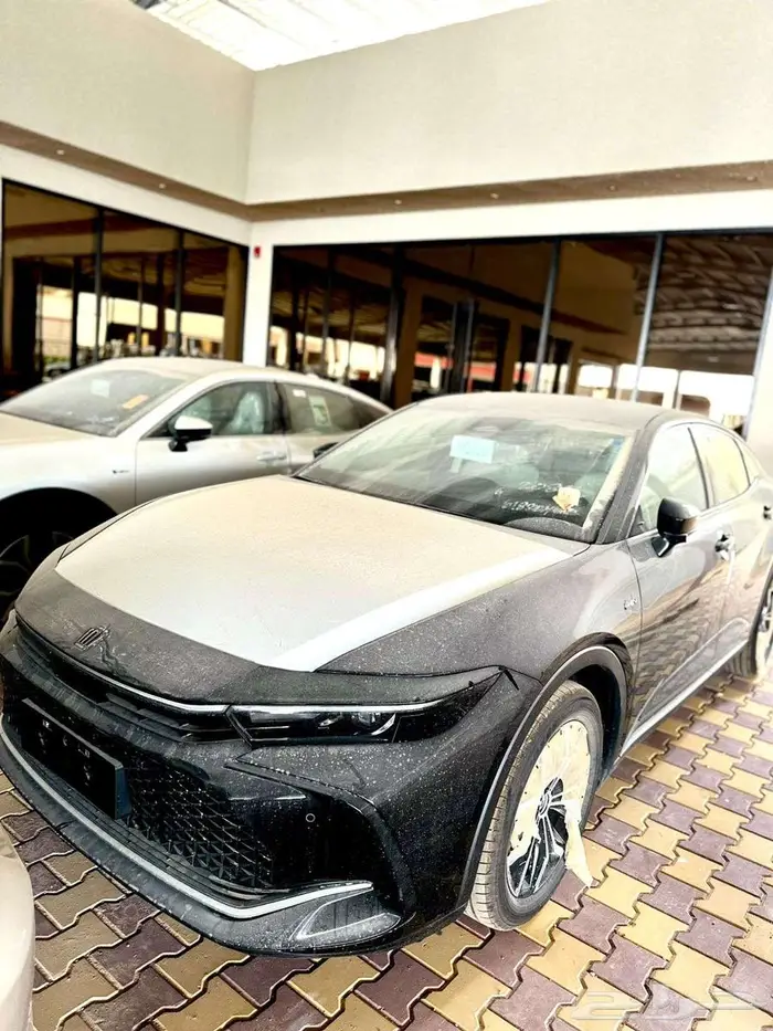 تويوتا كراون بريستيج ستاندر 2026 لدى شركة ابن ذياب 0