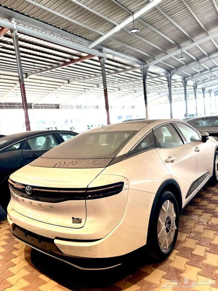 تويوتا كراون بريستيج ستاندر 2026 لدى شركة ابن ذياب 4