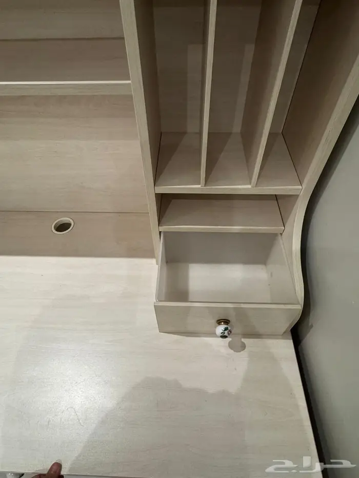 مكتب ودولاب طقم 6