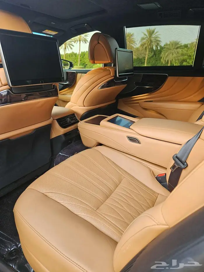 لكزس LS500h فل الفل 2022 10