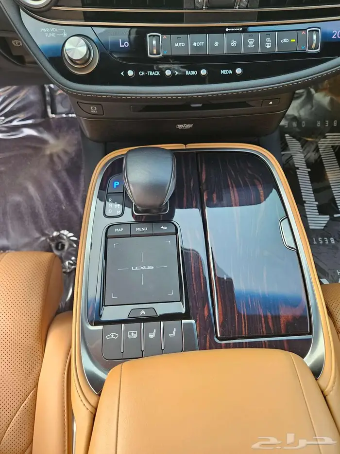لكزس LS500h فل الفل 2022 9
