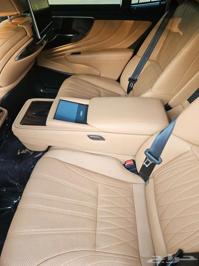 لكزس LS500h فل الفل 2022 11