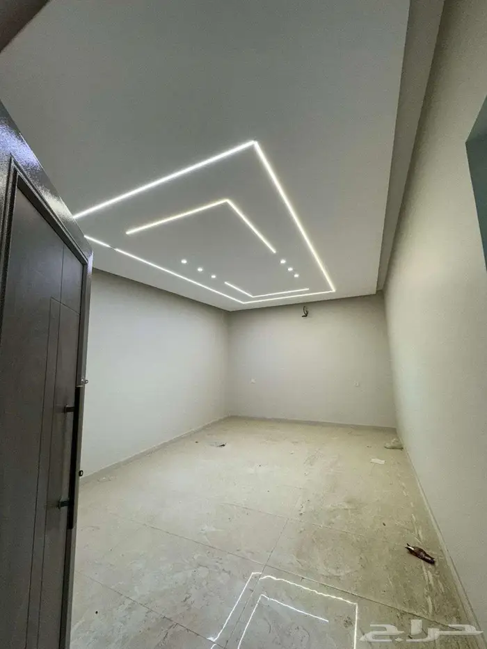 دور فاخر للبيع حي المحيسن بالقرب من القطار على شارعين فرصة 4