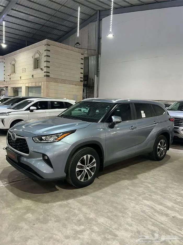 تويوتا هايلاندر GLE 2023 نص فل ( عبداللطيف جميل ) 2