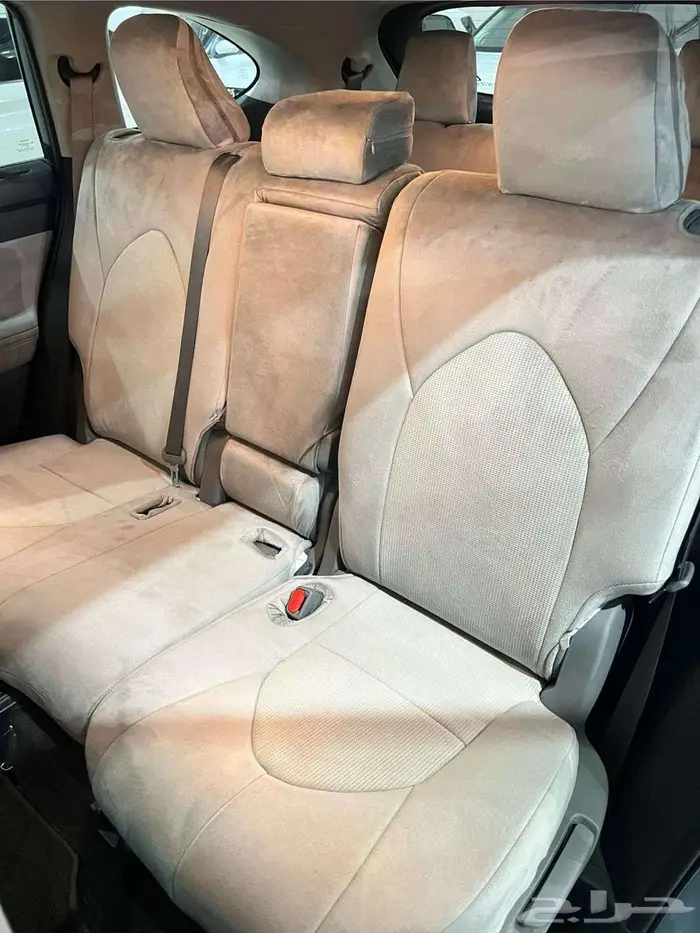 تويوتا هايلاندر GLE 2023 نص فل ( عبداللطيف جميل ) 8