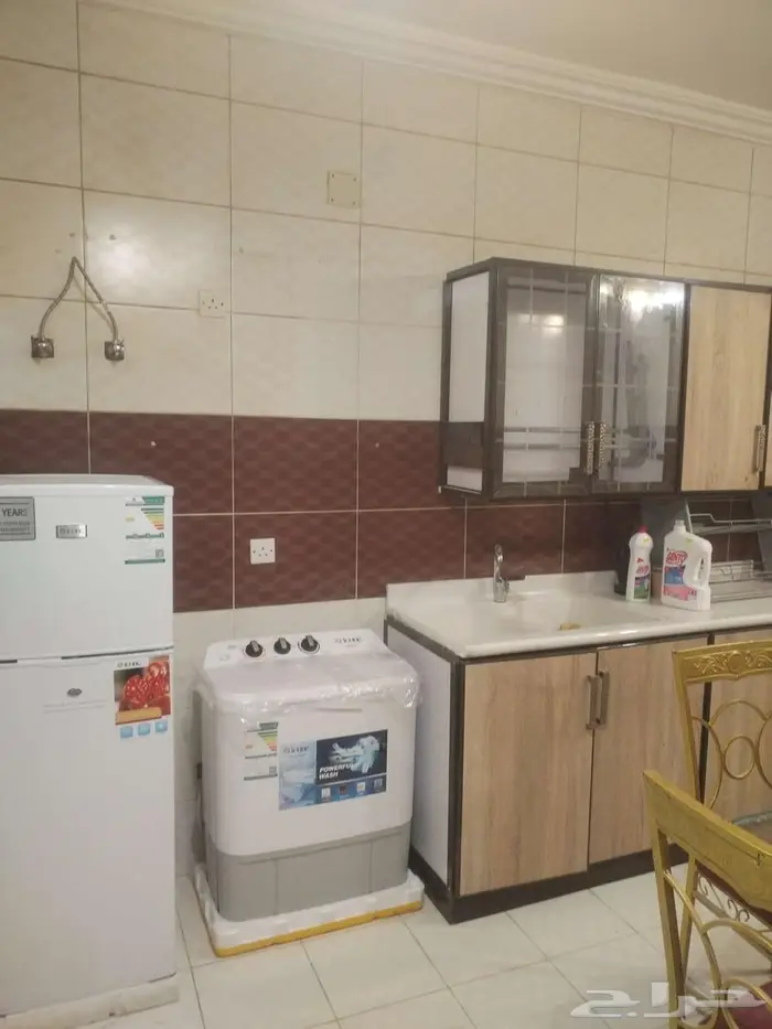 شقة غرفة وصالة ومطبخ وحمام مفروشة كامل للاحار 2