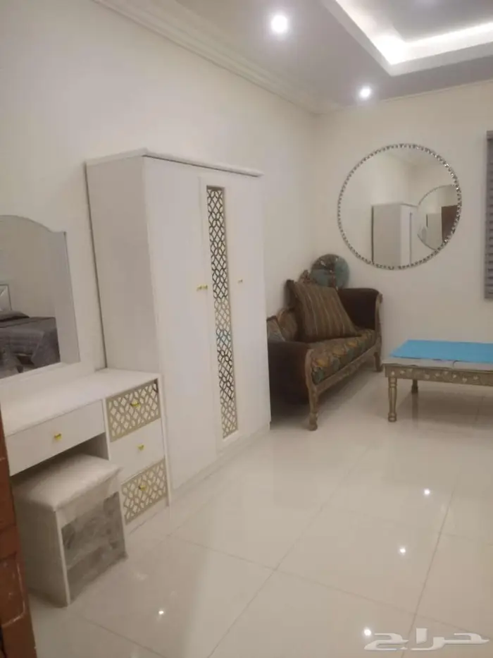 شقة غرفة وصالة ومطبخ وحمام مفروشة كامل للاحار 4