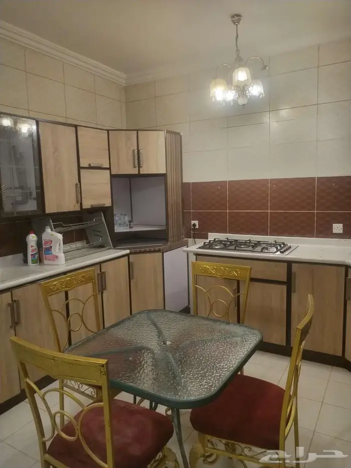 شقة غرفة وصالة ومطبخ وحمام مفروشة كامل للاحار 3