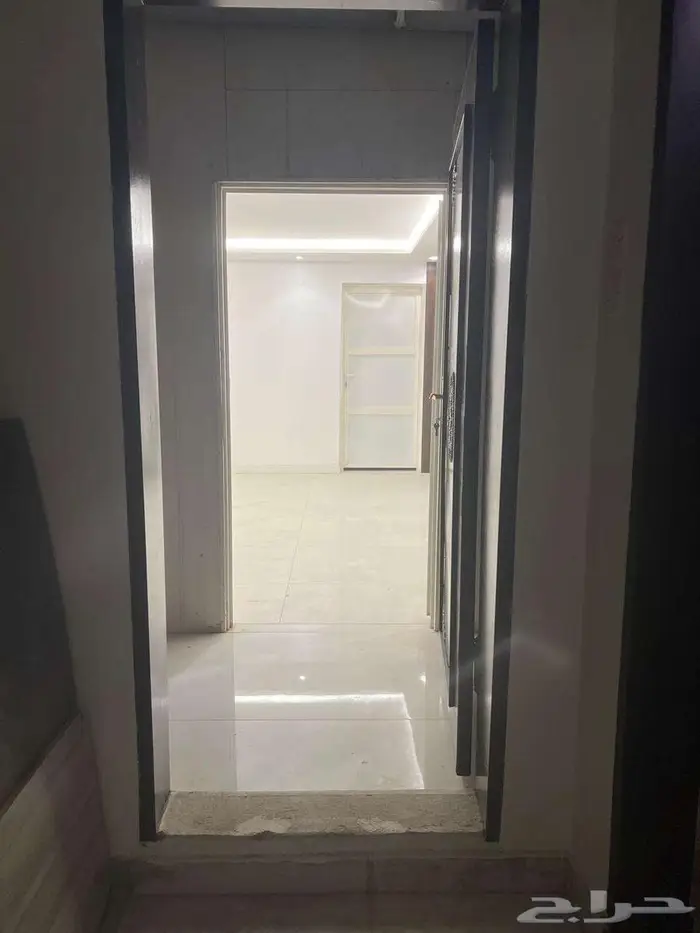 شقه للايجار بحي العارض قريبه من سلمان 3