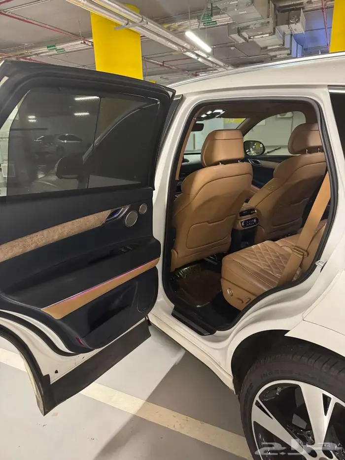 جينيسيس GV80 رويال 19