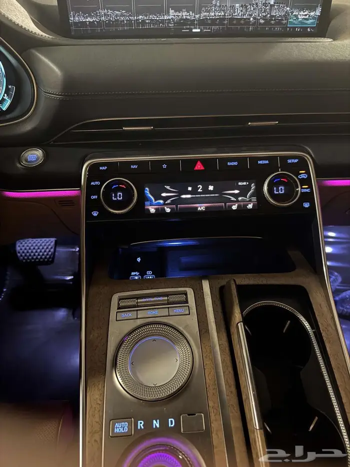 جينيسيس GV80 رويال 12