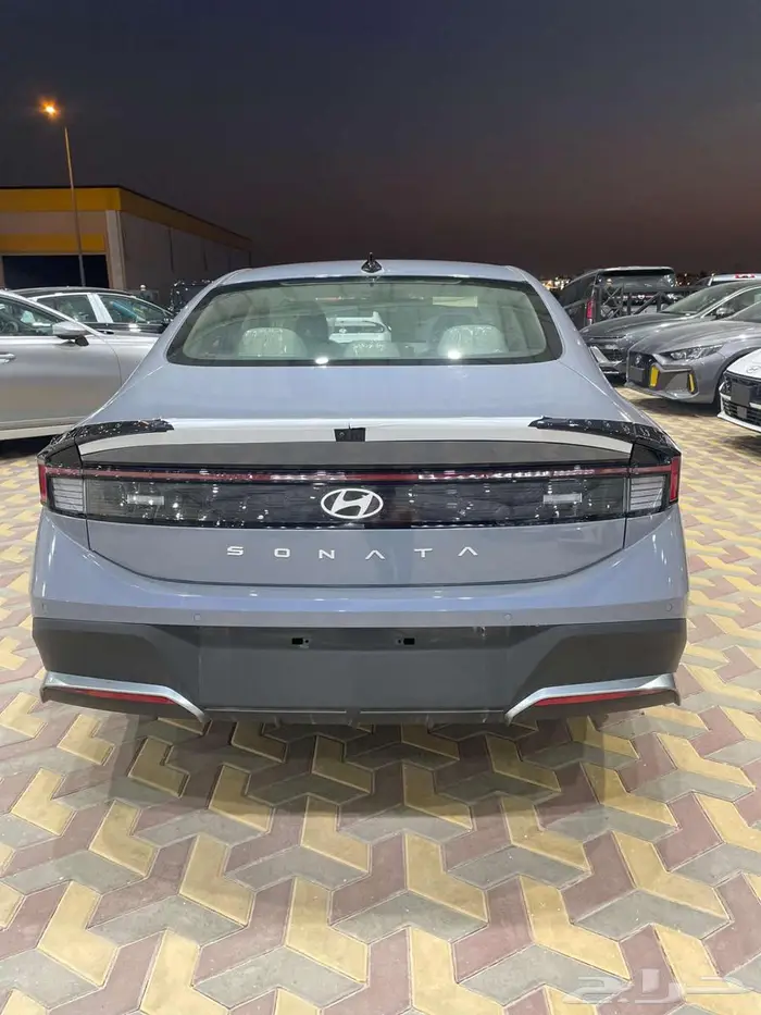 هيونداي سوناتا فليت موديل 2025 بسعر 92600 بالضريبه 4