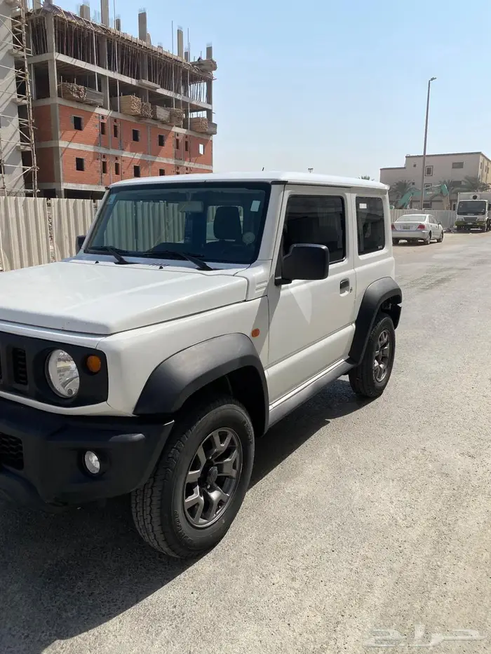 للبيع جيب سوزوكي جمني 2021 ياباني 2