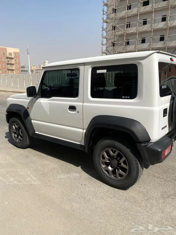 للبيع جيب سوزوكي جمني 2021 ياباني 5