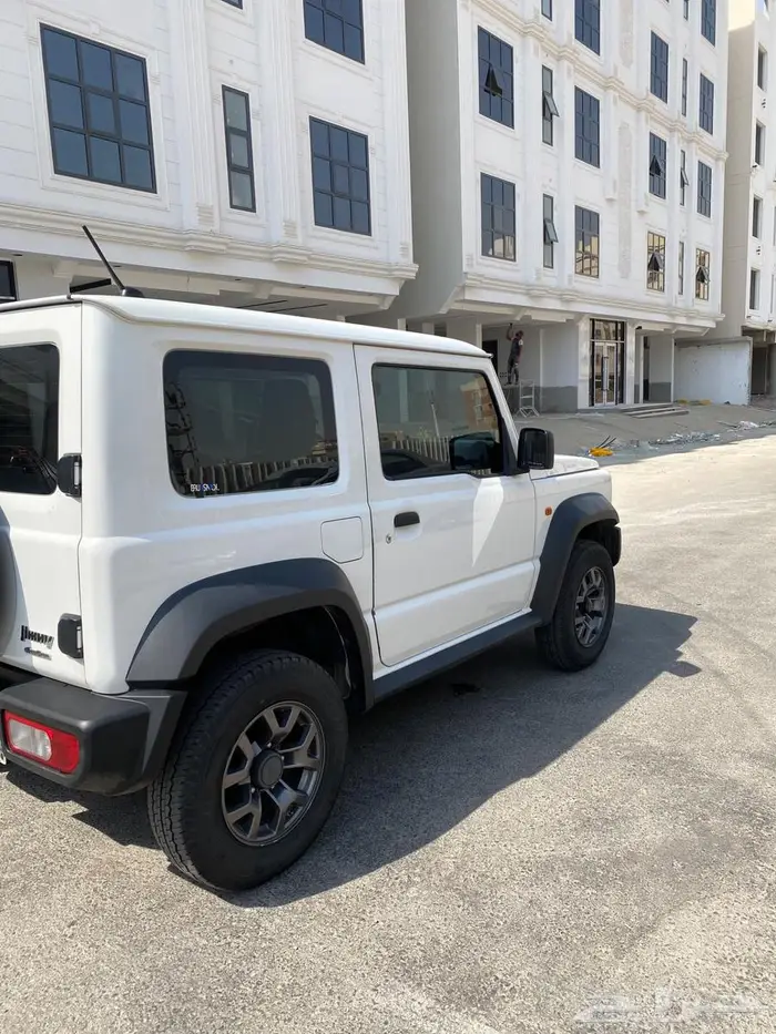 للبيع جيب سوزوكي جمني 2021 ياباني 6