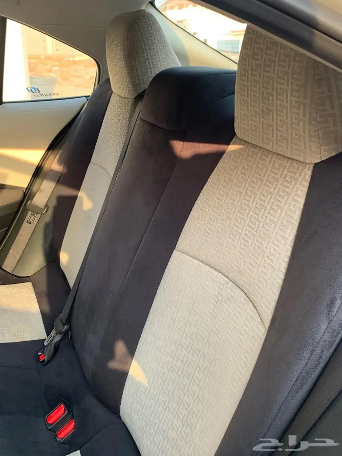 تويوتا كورولا (2024) - رصاصي 9