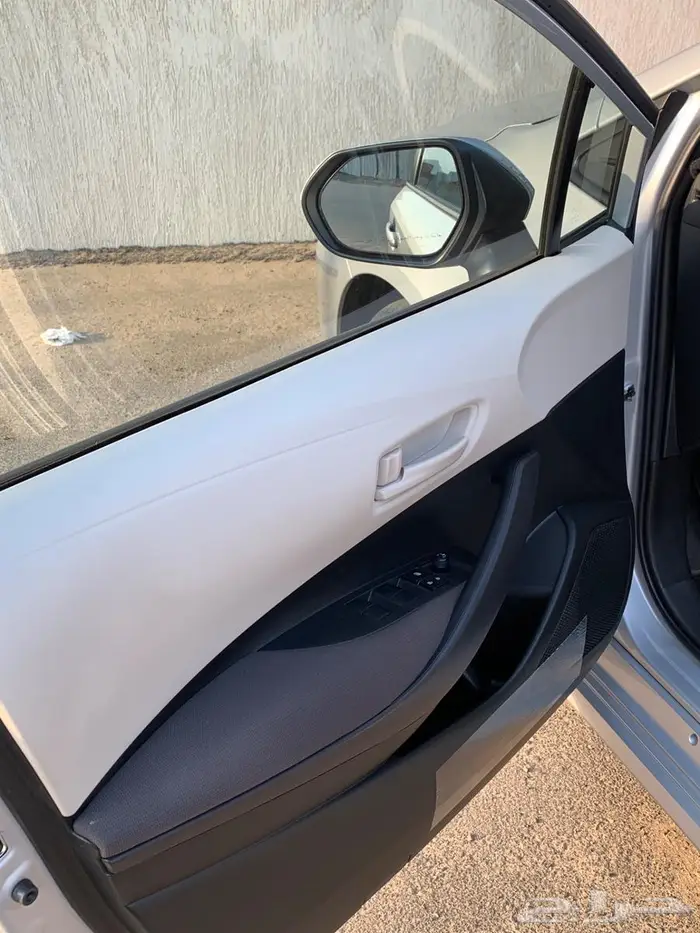 تويوتا كورولا (2024) - رصاصي 8