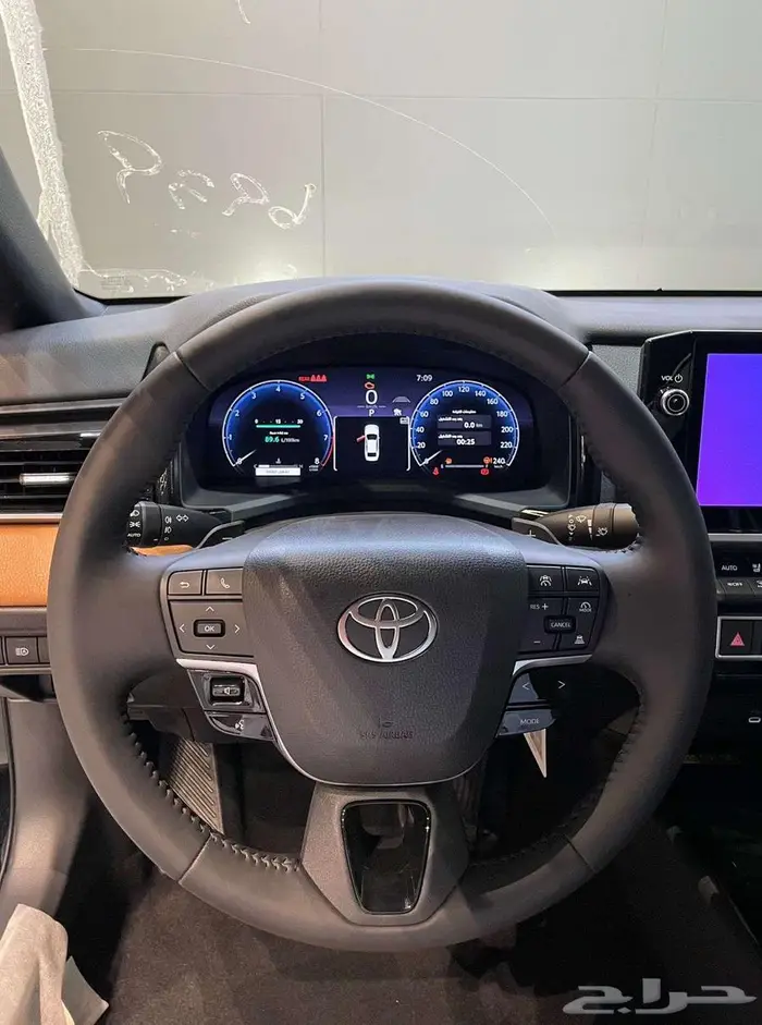 تويوتا كامري جراندي بنزين 2025 كاش واقساط 10