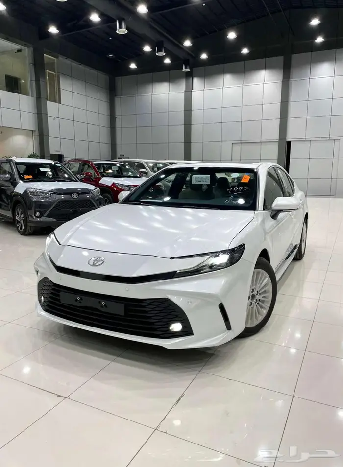 تويوتا كامري ( LE ) نص فل موديل 2025 أقل الأسعار 2