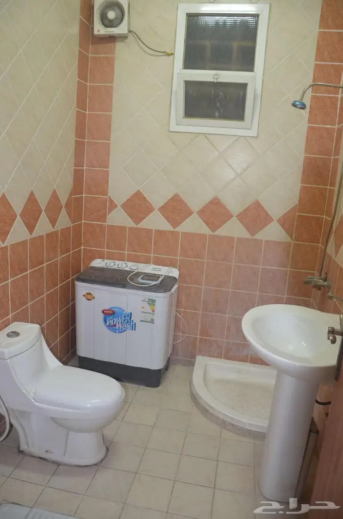 للايجار الشهري في العزيزيه شارع الشباب 3